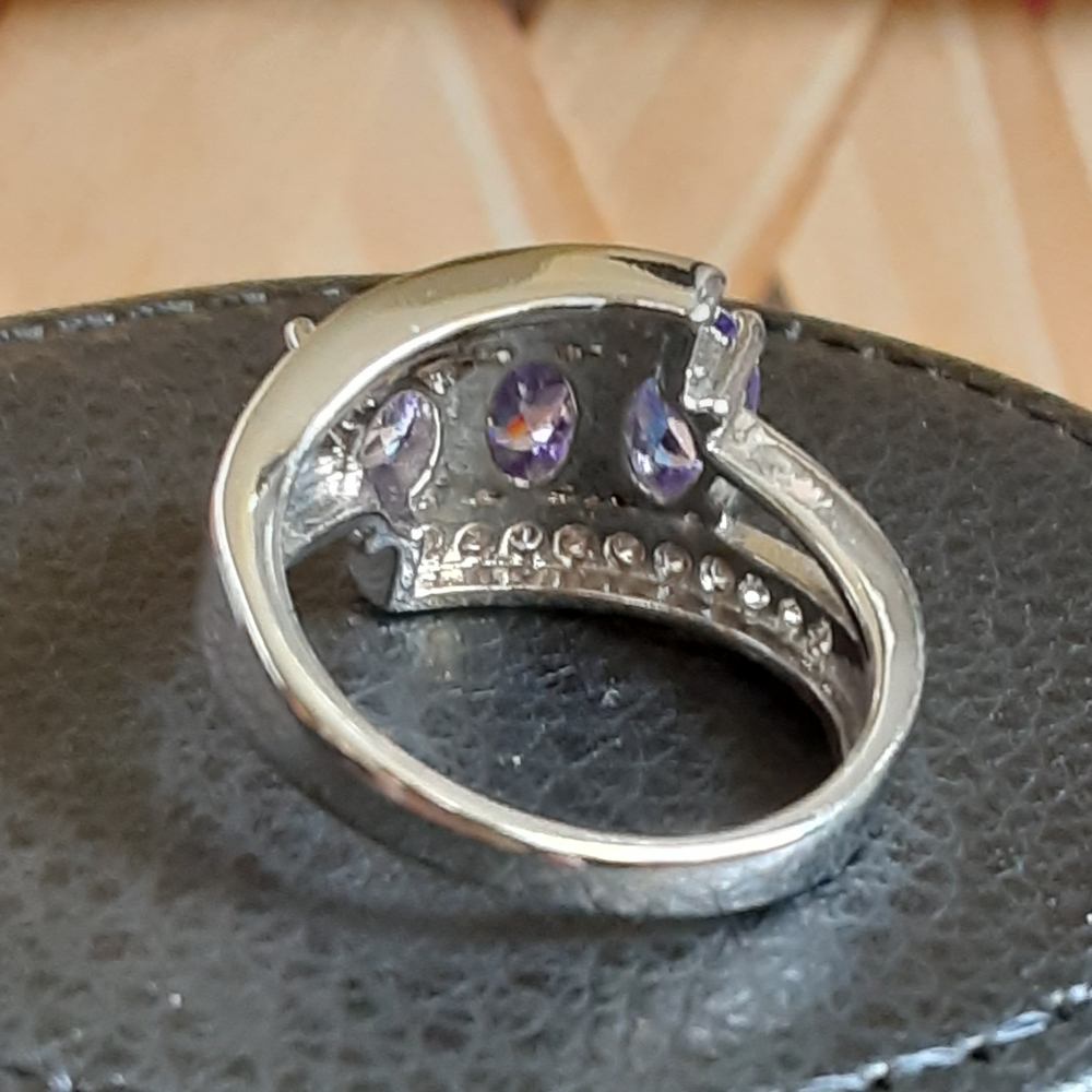 Large Purple Pretty Women's Ring, Size: 5 - Picture 9 of 13